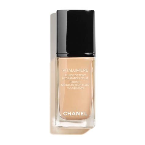 chanel boy foundation|Chanel 40 beige foundation.